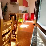 Grosszuegige In Leipzig-schleussig Mit Balkon Und Suedgartenblick Apartment *