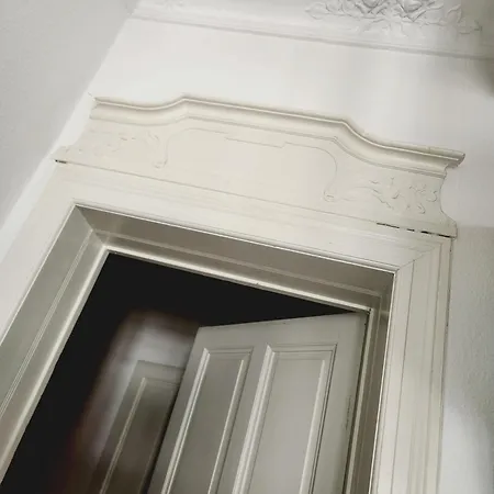 Grosszuegige In Leipzig-schleussig Mit Balkon Und Suedgartenblick Apartamento Leipzig