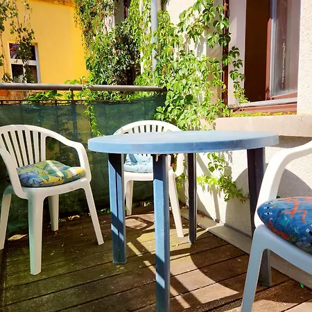 Großzügige In Leipzig-schleußig Mit Balkon Und Südgartenblick Apartamento *