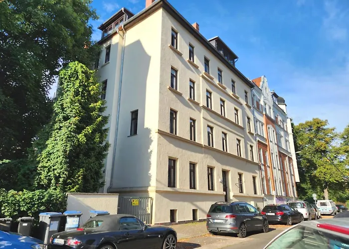 Апартаменты Grosszuegige In Leipzig-schleussig Mit Balkon Und Suedgartenblick
