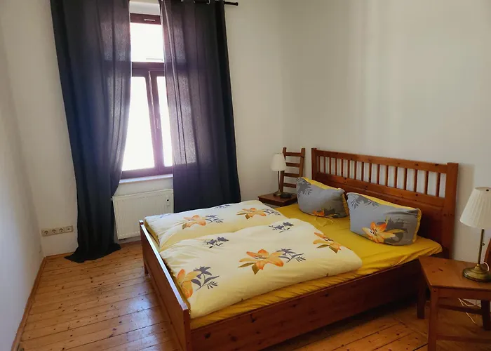 Grosszuegige In Leipzig-schleussig Mit Balkon Und Suedgartenblick * Lipsko